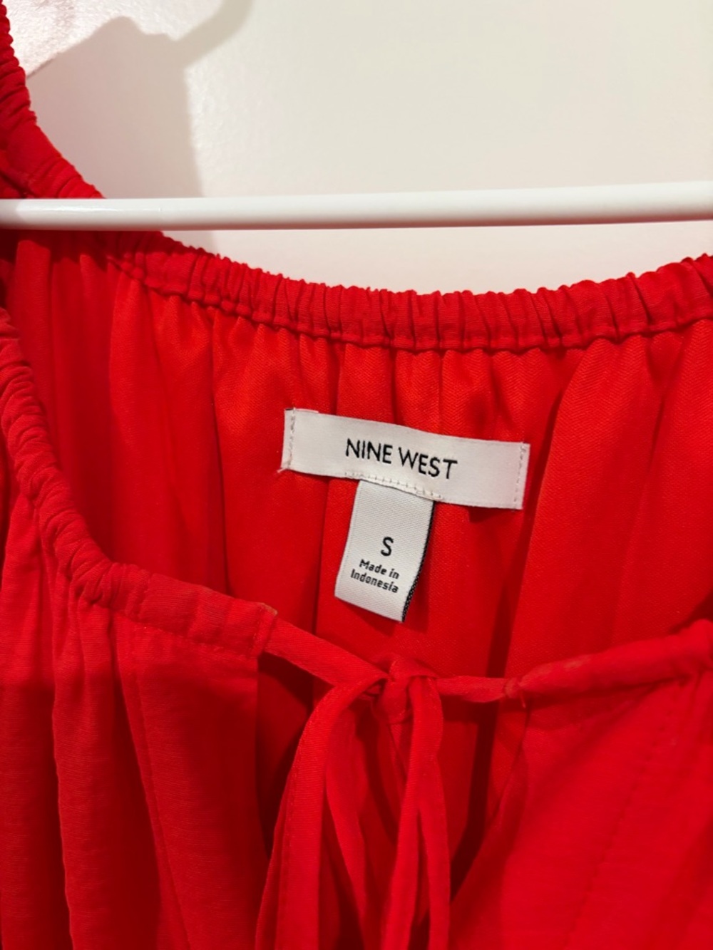 Nine West Red Mini Dress Puff Sleeve Smocked Waist Size Small - Picture 4 of 5